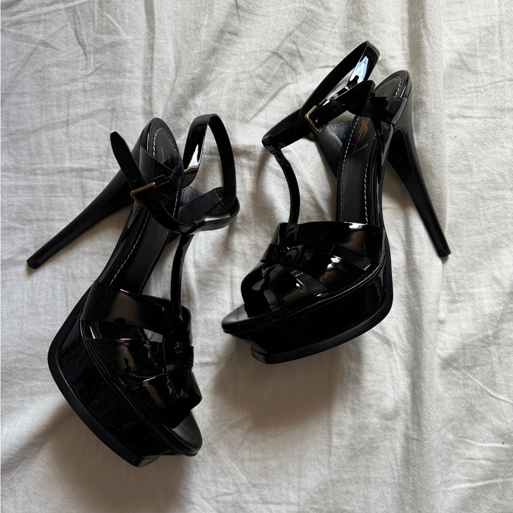 YSL Tribute 105 Sandal — Vitello Vernice Soft - Picture 1 of 9